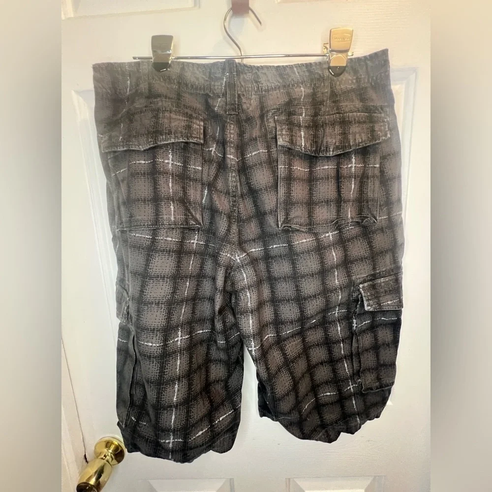 Urban Pipeline Black and Gray Cargo Shorts Relaxed Fit